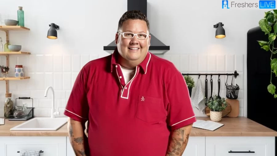 What Happened to Graham Elliot? Is Graham Elliot Dead or Alive? Where is Graham Elliot Now? 