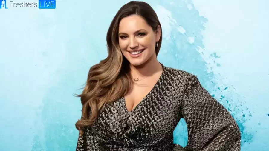 Who are Kelly Brook’s Parents? Meet Kenneth Parsons and Sandra Parsons