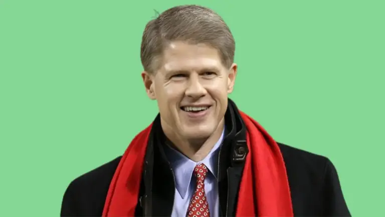 Clark Hunt Height How Tall is Clark Hunt?