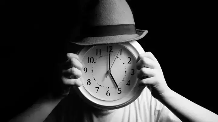 những câu nói hay về thời gian và tuổi trẻ